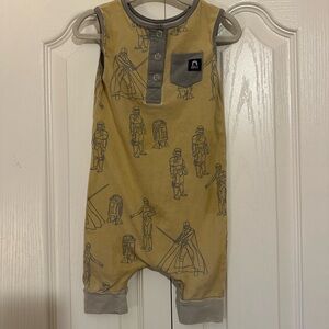 Rags to Raches Star Wars Yellow and Gray Sleeveless Short Romper 12-18 Months